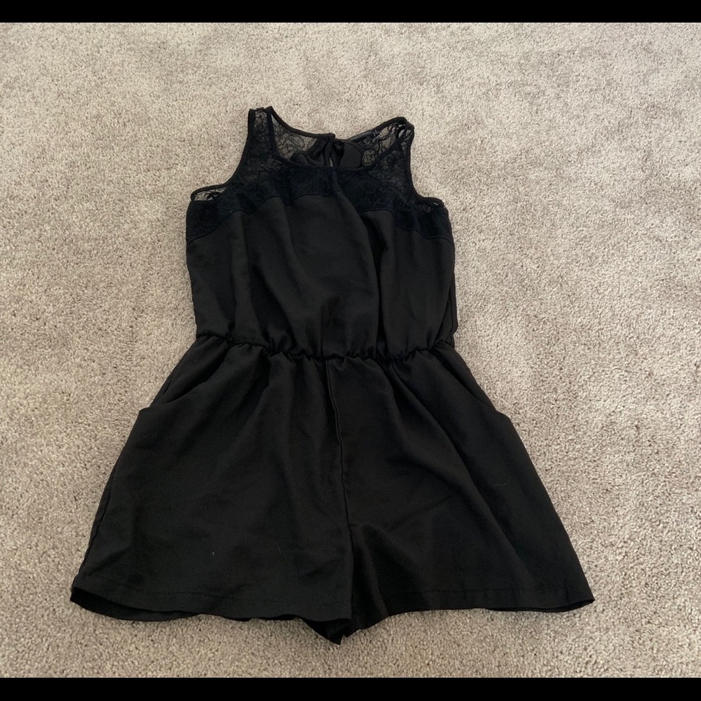 Black Romper!🖤